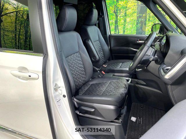 Toyota VOXY HYBRID 2023-10 8317993-7