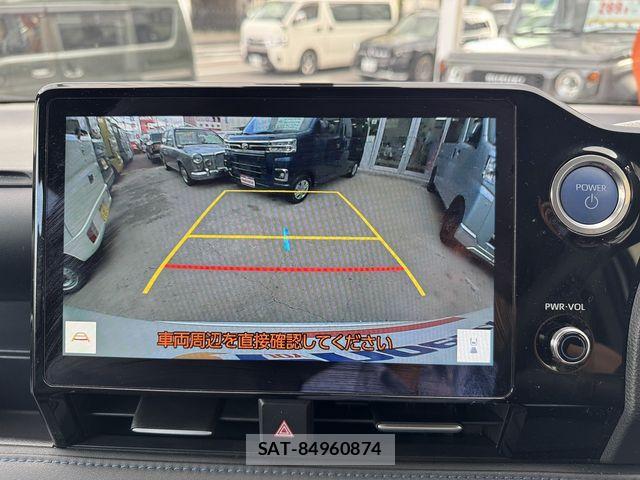Toyota VOXY HYBRID 2023-05 8318008-22