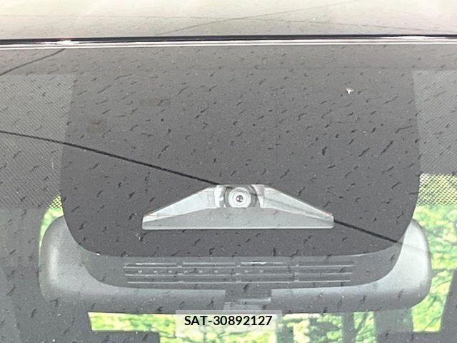 Toyota VOXY HYBRID 2023-12 8318006-4