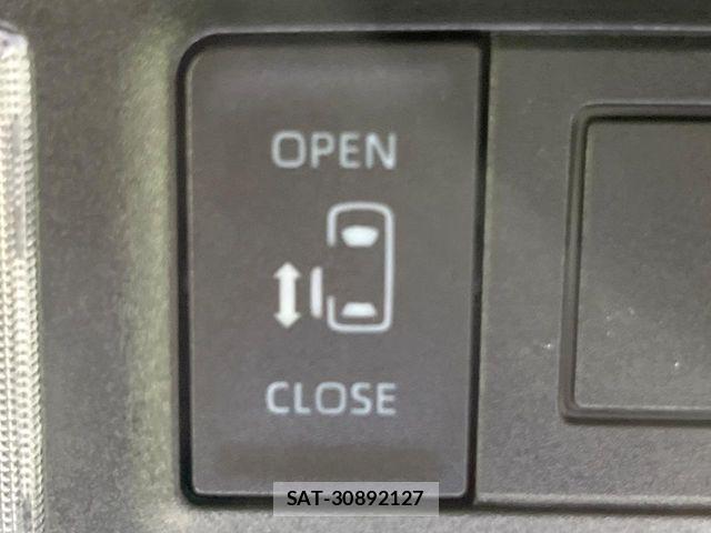 Toyota VOXY HYBRID 2023-12 8318006-5