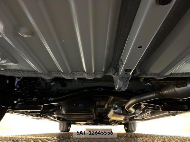Toyota VOXY HYBRID 2026-07 8338456-18