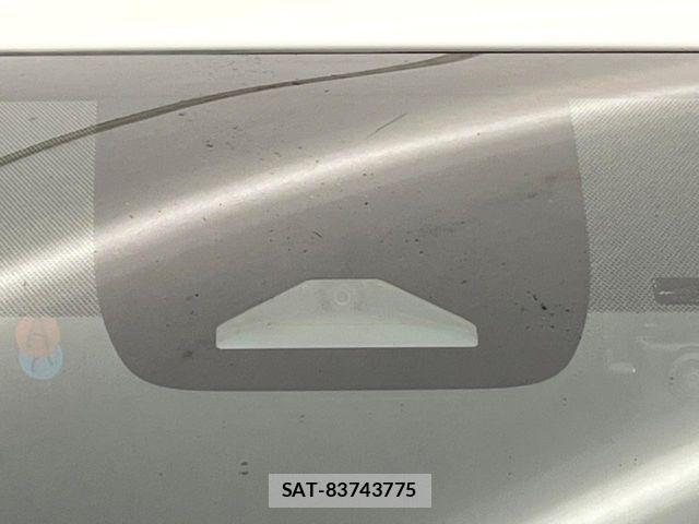 Toyota VOXY HYBRID 2023-07 8338464-4