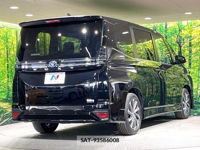 Toyota VOXY HYBRID 2024-06 8338473-17