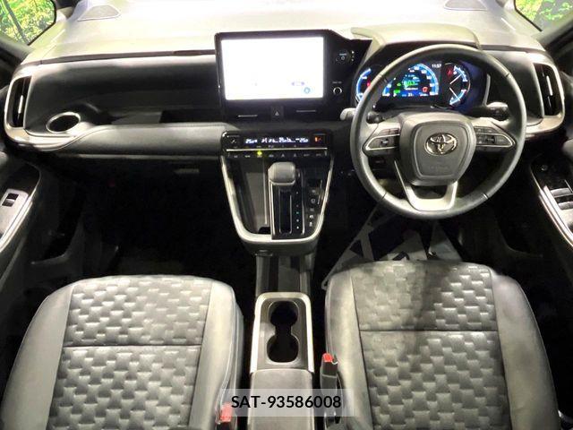 Toyota VOXY HYBRID 2024-06 8338473-1