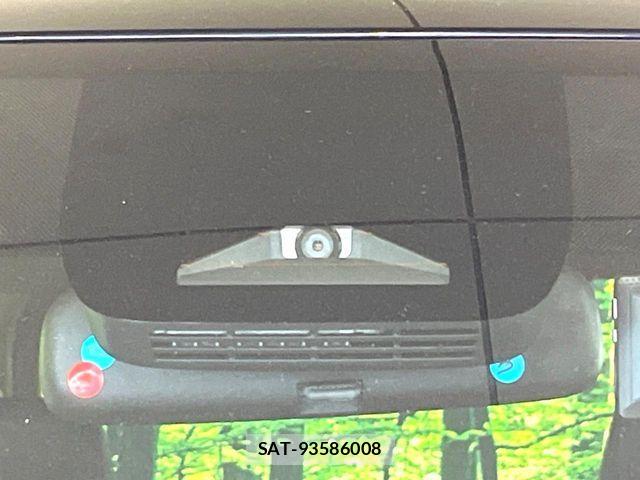 Toyota VOXY HYBRID 2024-06 8338473-2