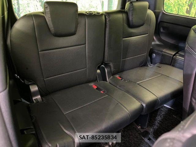 Toyota VOXY HYBRID 2019-07 8338484-9