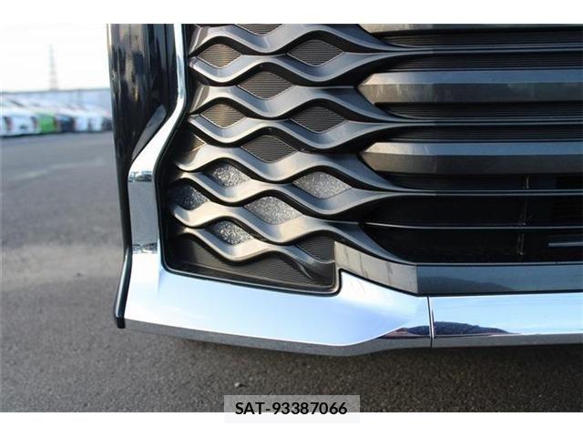 Toyota VOXY HYBRID 2022-11 8338481-25