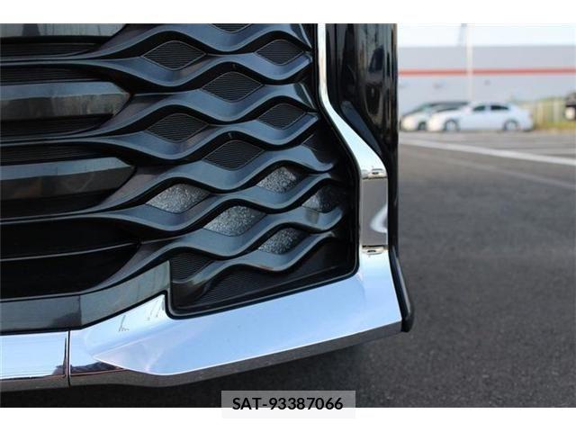 Toyota VOXY HYBRID 2022-11 8338481-28