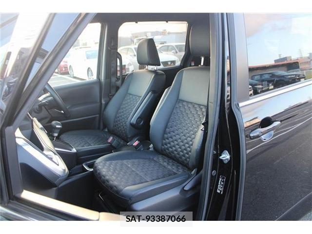 Toyota VOXY HYBRID 2022-11 8338481-7