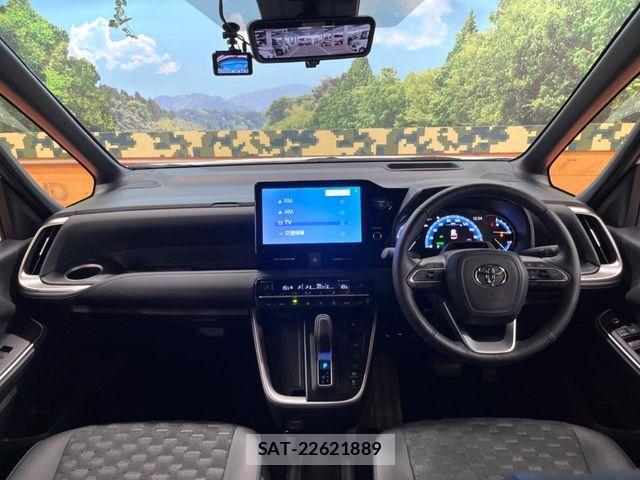 Toyota VOXY HYBRID 2024-10 8338459-1
