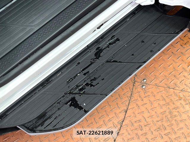 Toyota VOXY HYBRID 2024-10 8338459-2