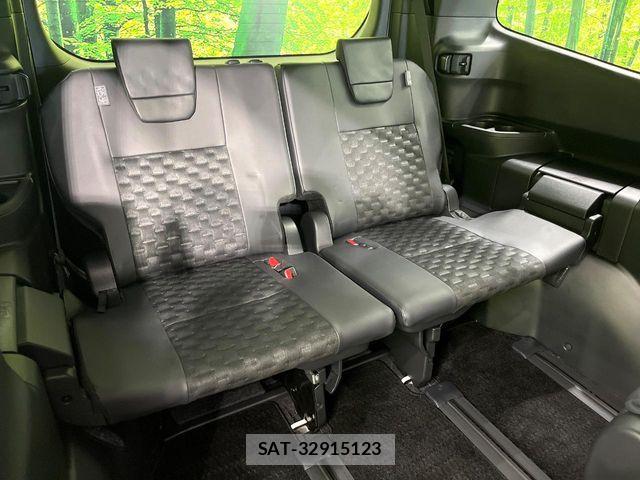 Toyota VOXY HYBRID 2025-04 8338465-9