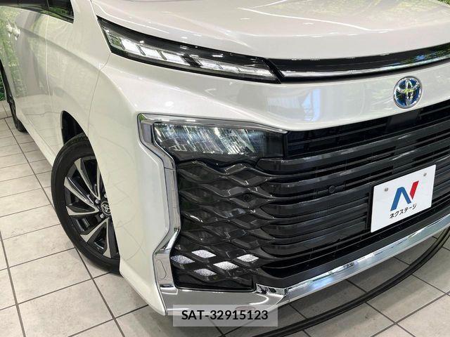 Toyota VOXY HYBRID 2025-04 8338465-12