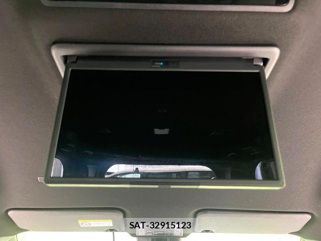 Toyota VOXY HYBRID 2025-04 8338465-5