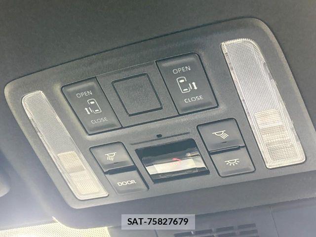 Toyota VOXY HYBRID 2023-05 8338482-5