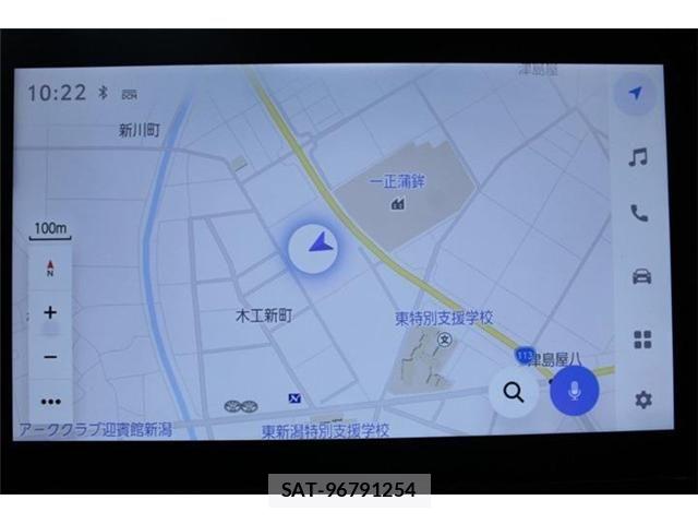 Toyota VOXY HYBRID 2022-11 8338483-2