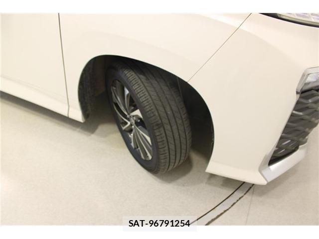 Toyota VOXY HYBRID 2022-11 8338483-29