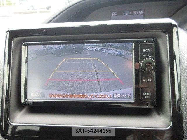 Toyota VOXY HYBRID 2015-04 8337674-18