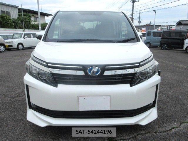 Toyota VOXY HYBRID 2015-04 8337674-1
