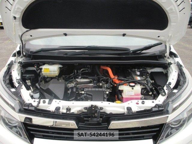 Toyota VOXY HYBRID 2015-04 8337674-26