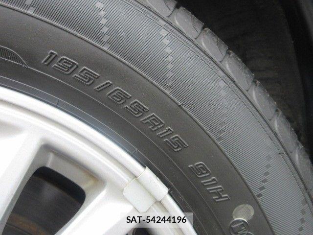 Toyota VOXY HYBRID 2015-04 8337674-28