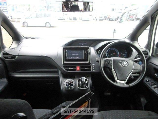 Toyota VOXY HYBRID 2015-04 8337674-7