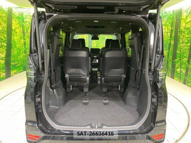 Toyota VOXY HYBRID 2024-02 8338478-10