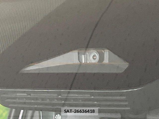 Toyota VOXY HYBRID 2024-02 8338478-2