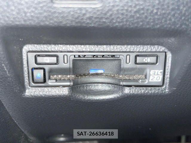 Toyota VOXY HYBRID 2024-02 8338478-6