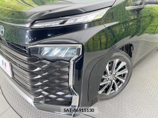 Toyota VOXY HYBRID 2024-08 8337930-12
