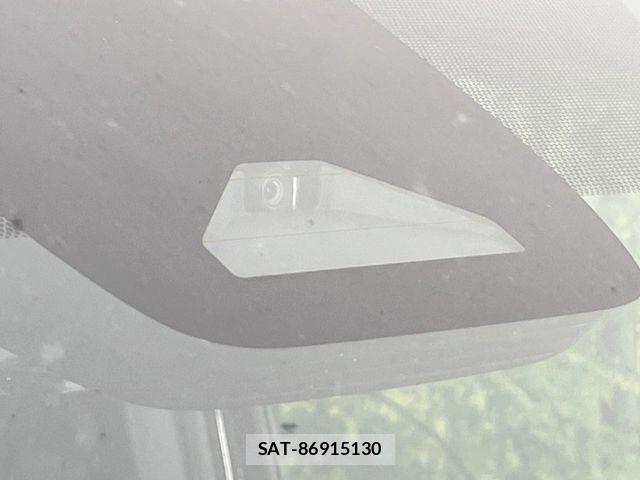 Toyota VOXY HYBRID 2024-08 8337930-5