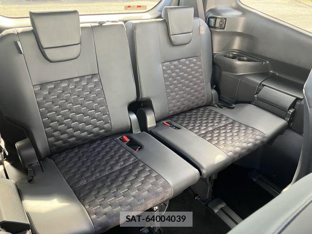 Toyota VOXY HYBRID 2025-07 8338462-11