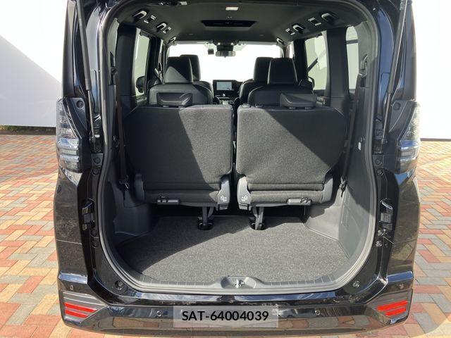 Toyota VOXY HYBRID 2025-07 8338462-12