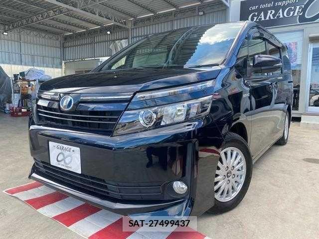 Toyota VOXY HYBRID 2014-06 8338492-0