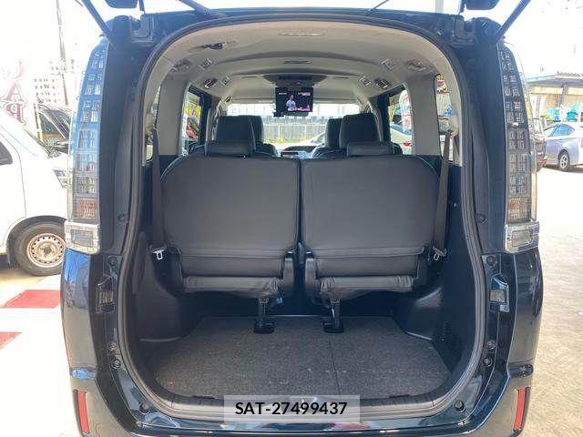 Toyota VOXY HYBRID 2014-06 8338492-4