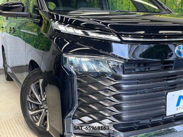 Toyota VOXY HYBRID 2023-07 8338474-11