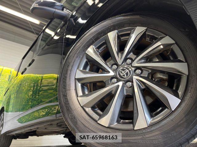 Toyota VOXY HYBRID 2023-07 8338474-12