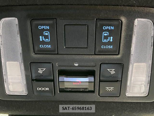 Toyota VOXY HYBRID 2023-07 8338474-6