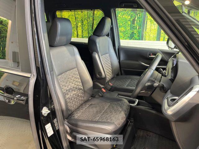 Toyota VOXY HYBRID 2023-07 8338474-7