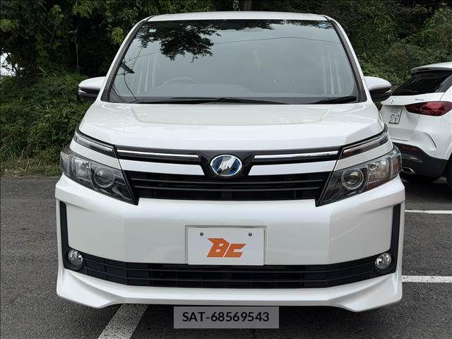 Toyota VOXY HYBRID 2015-01 8338496-20