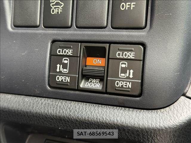 Toyota VOXY HYBRID 2015-01 8338496-3