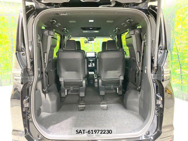 Toyota VOXY HYBRID 2024-02 8338475-11
