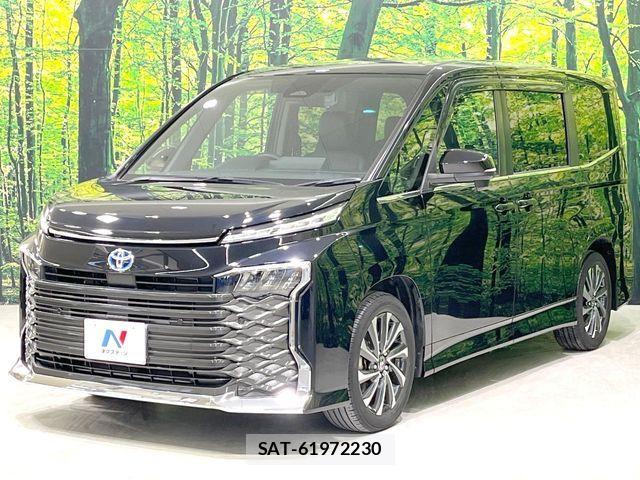 Toyota VOXY HYBRID 2024-02 8338475-16