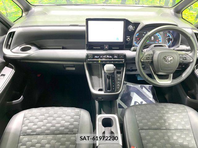 Toyota VOXY HYBRID 2024-02 8338475-1