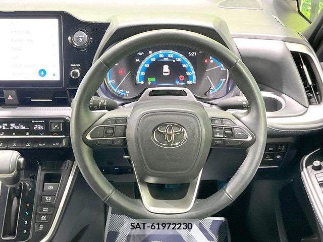 Toyota VOXY HYBRID 2024-02 8338475-7