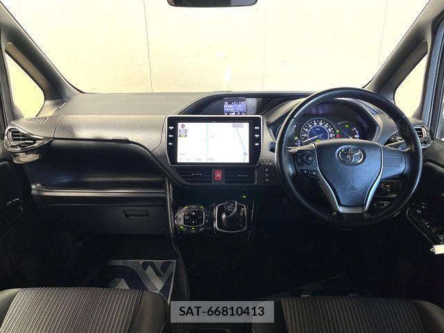 Toyota VOXY HYBRID 2019-06 8338488-1