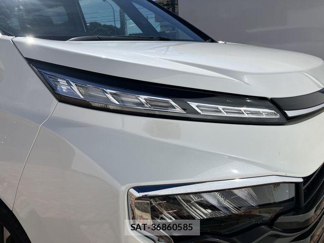Toyota VOXY HYBRID 2025-07 8338460-28