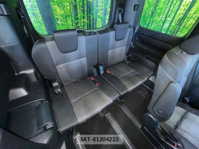 Toyota VOXY HYBRID 2017-09 8338485-9
