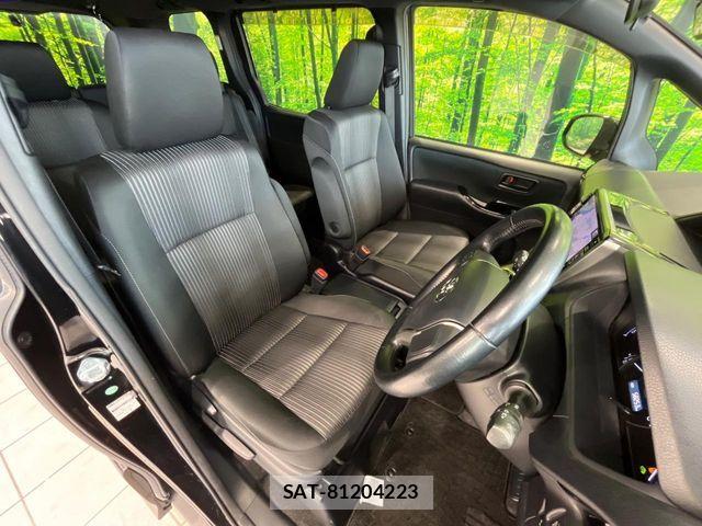 Toyota VOXY HYBRID 2017-09 8338485-7