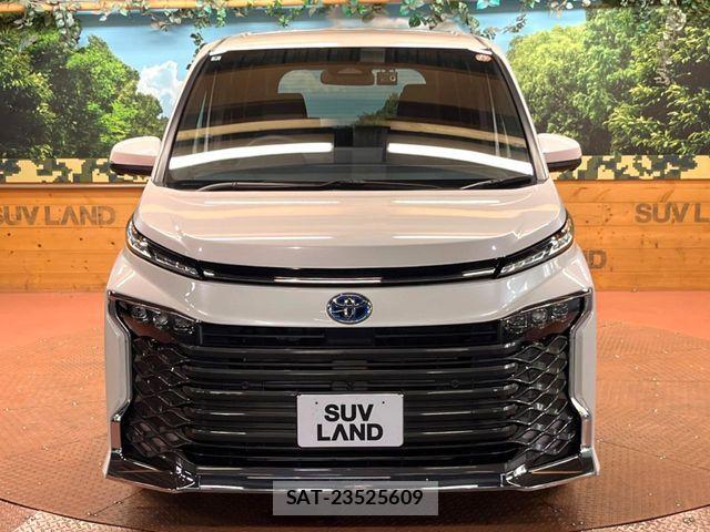 Toyota VOXY HYBRID 2024-08 8338461-15
